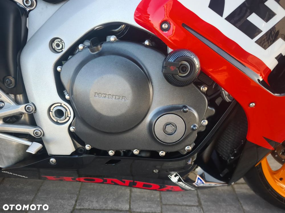 Honda CBR - 27
