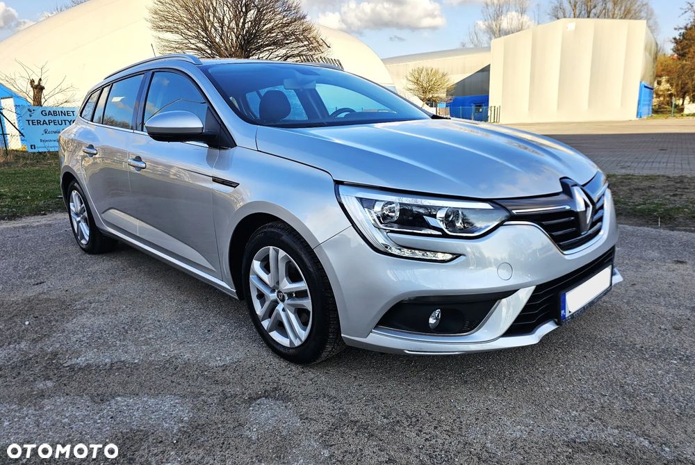 Renault Megane 1.5 Blue dCi Zen - 6