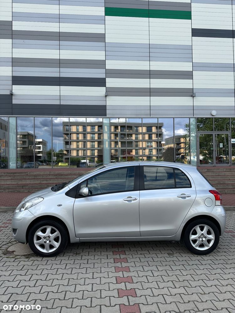 Toyota Yaris 1.33 VVT-i Cool - 3