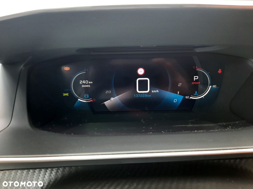 Peugeot 2008 1.5 BlueHDi Allure S&S EAT8 - 33