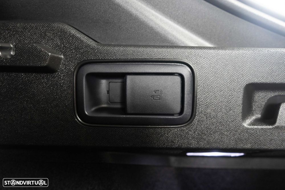 Peugeot 408 1.6 Hybrid GT e-EAT8 - 17