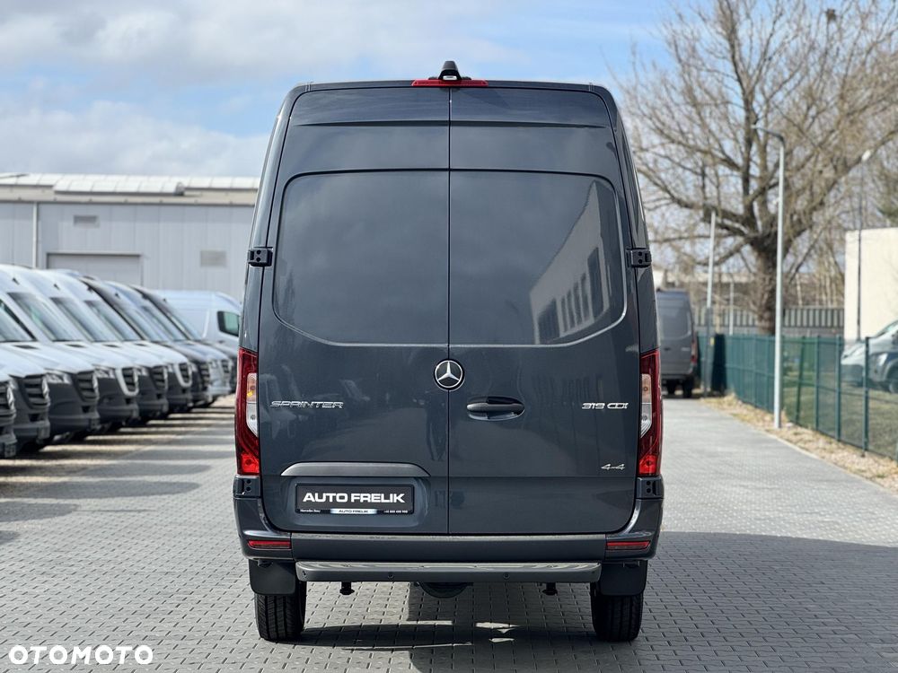 Mercedes-Benz Sprinter - 7