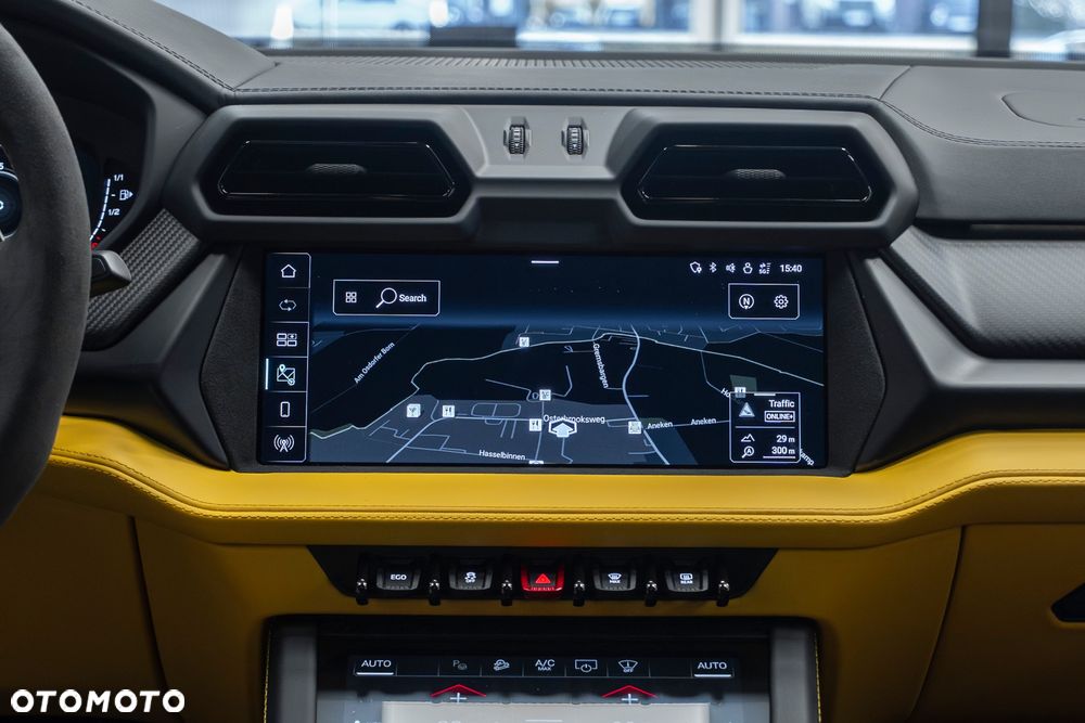 Lamborghini Urus - 14