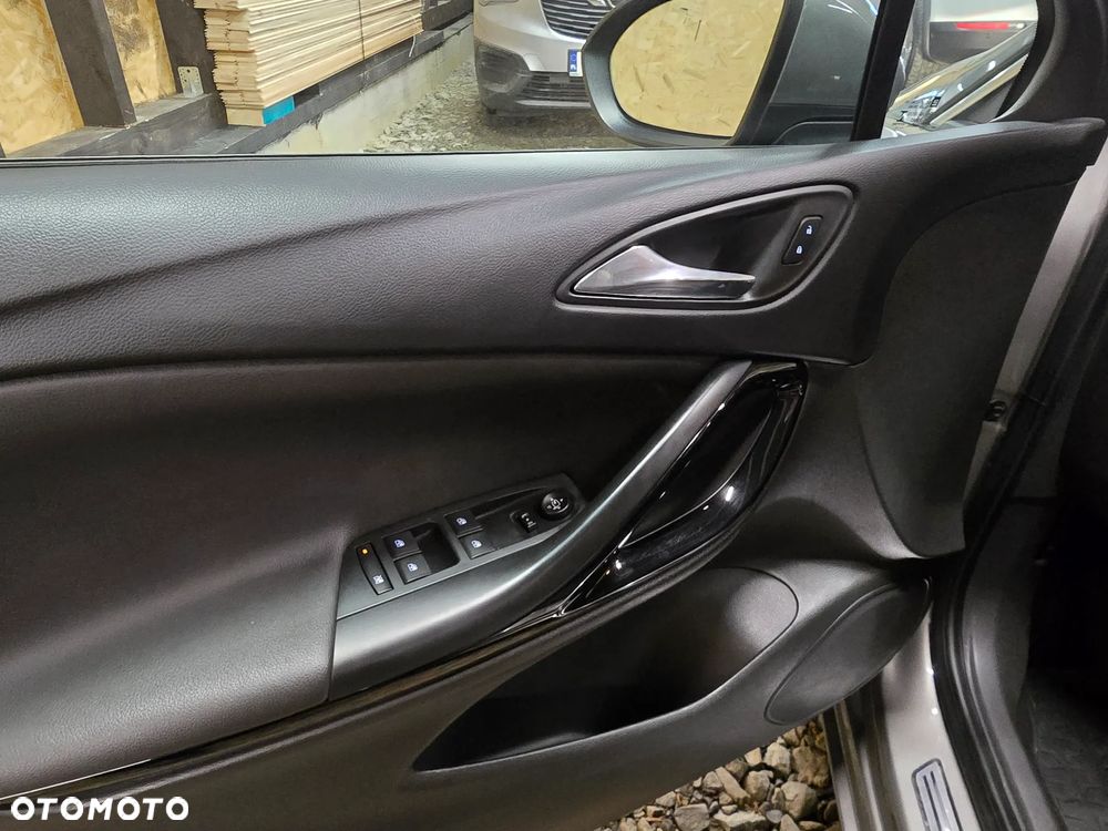 Opel Astra V 1.6 CDTI Dynamic S&S - 32