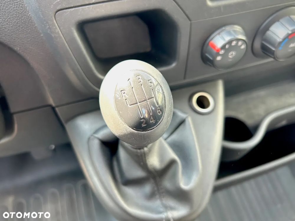 Renault Master - 25