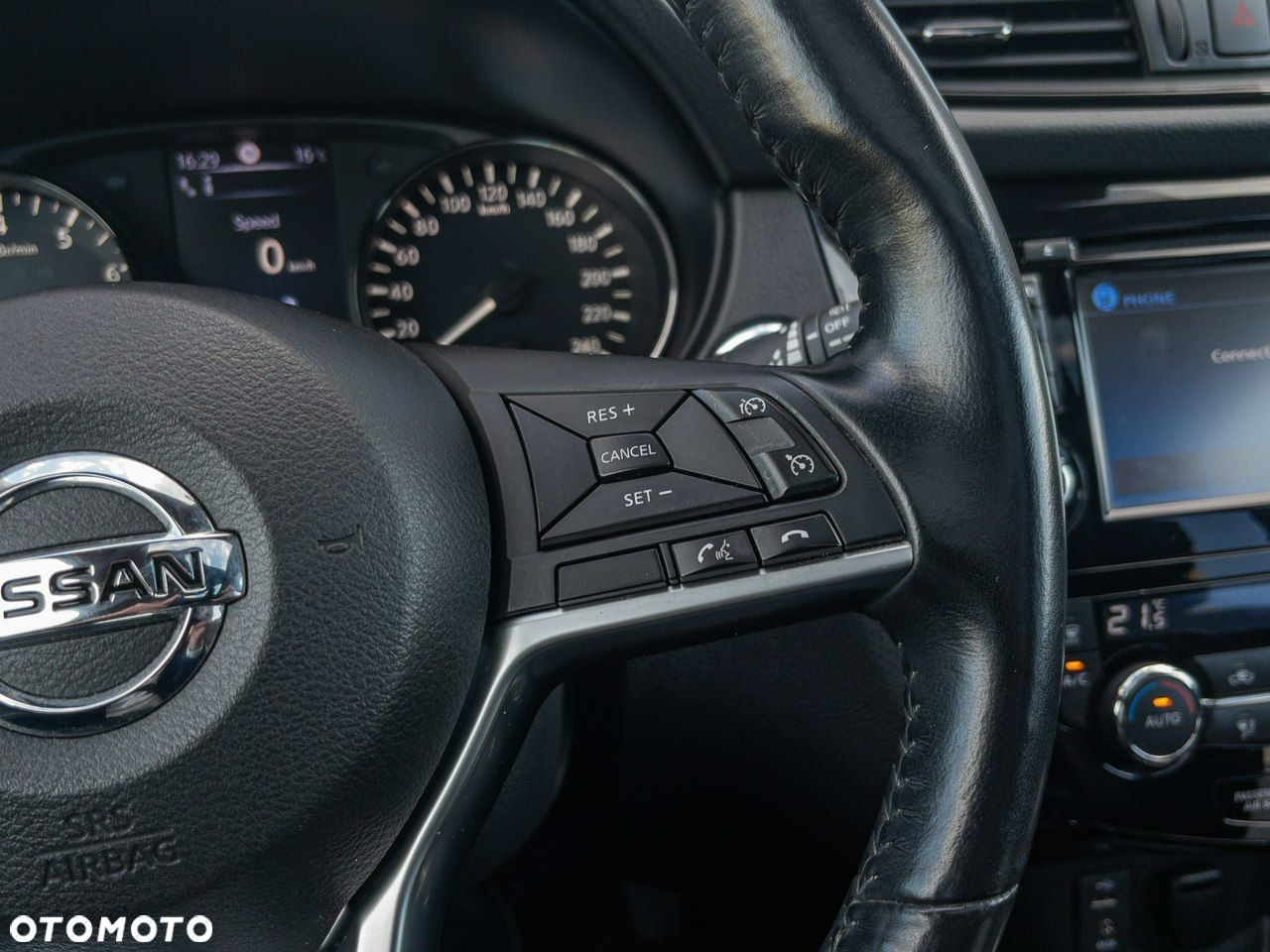 Nissan X-Trail - 16