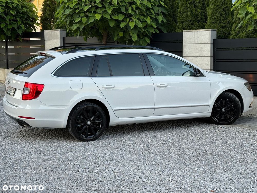 Skoda Superb 3.6 V6 4x4 DSG Elegance - 14