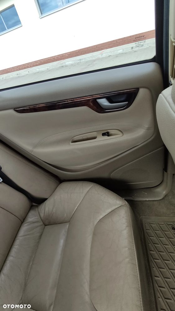 Volvo S60 2.4D Summum - 17