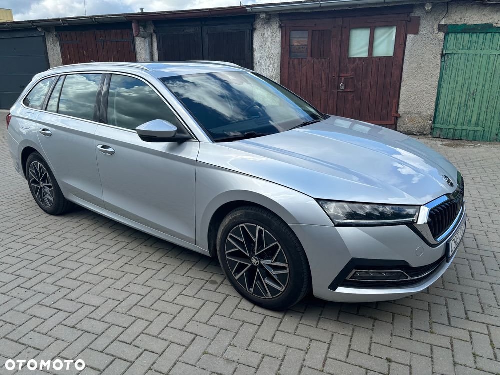 Skoda Octavia 2.0 TDI SCR Style DSG - 8