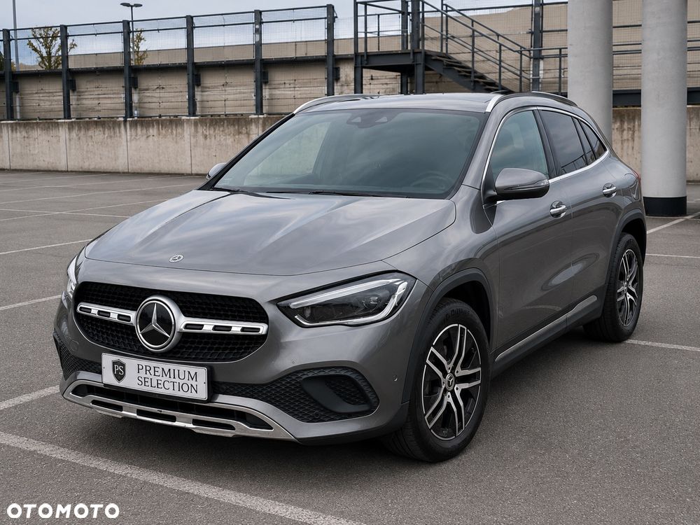 Mercedes-Benz GLA 200 Progressive - 2
