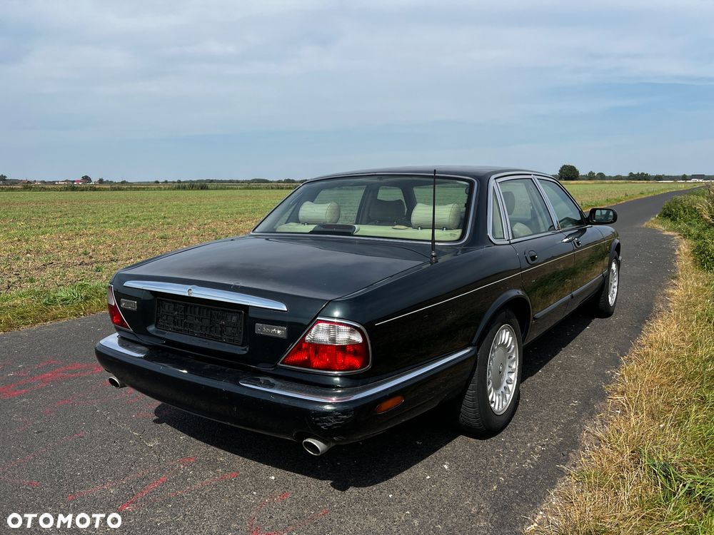 Jaguar XJ Sovereign 4.0 - 5