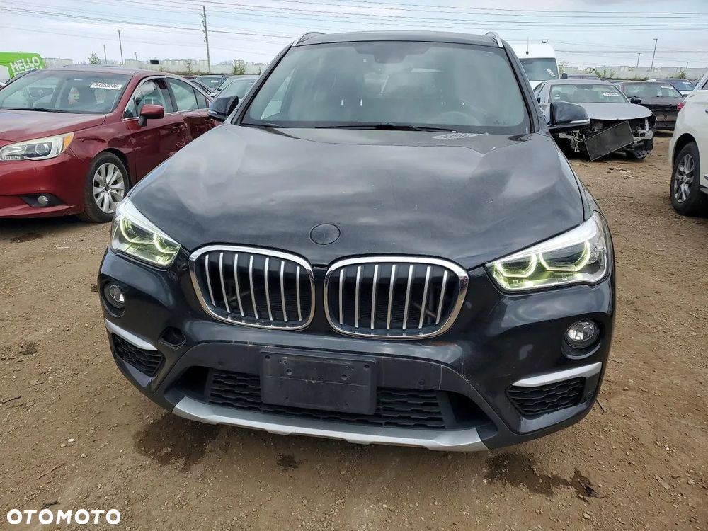 BMW X1 xDrive25i Sport Line - 5