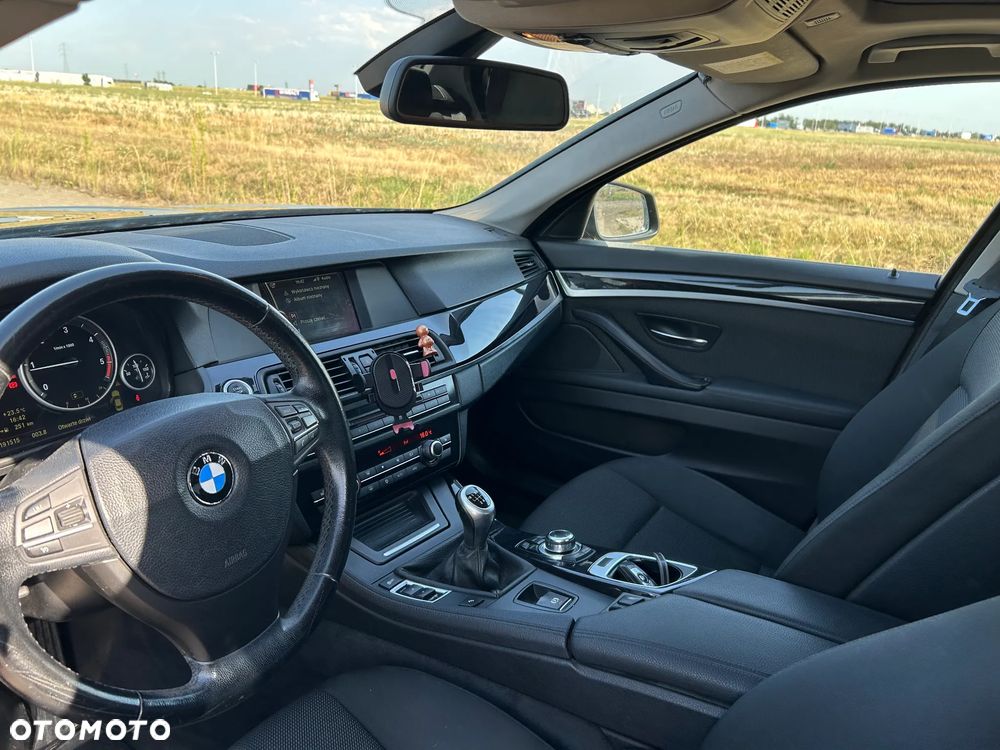 BMW Seria 5 520d - 9
