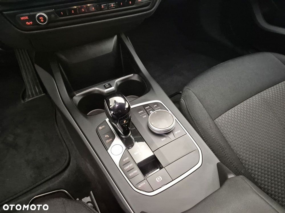 BMW Seria 1 118i Advantage - 16