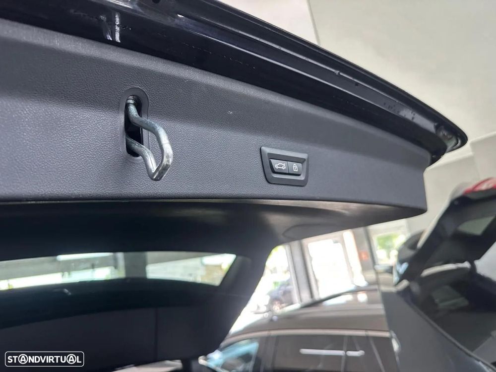 BMW iX3 M Sport Impressive - 19