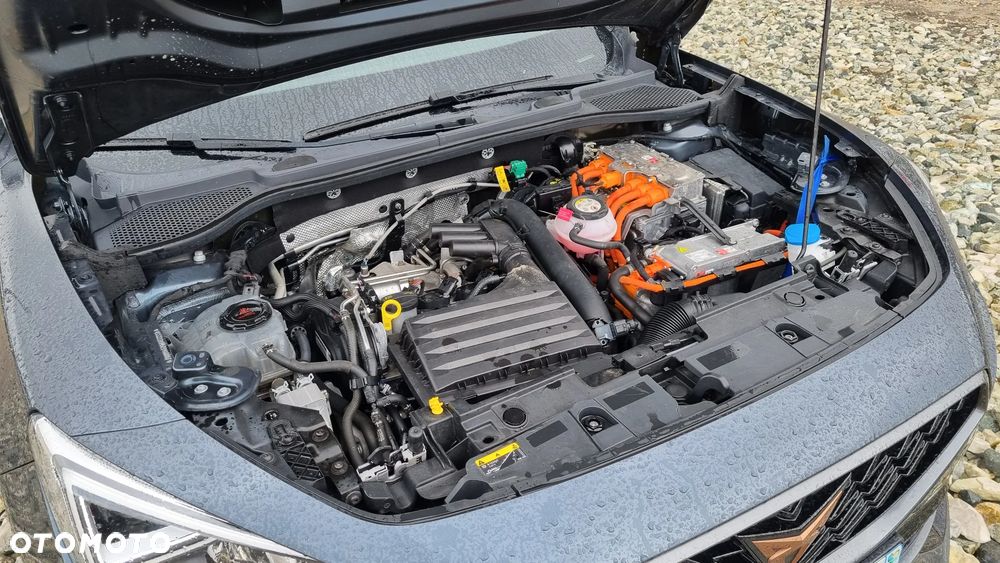 Cupra Formentor 1.4 e-Hybrid DSG Priority - 29