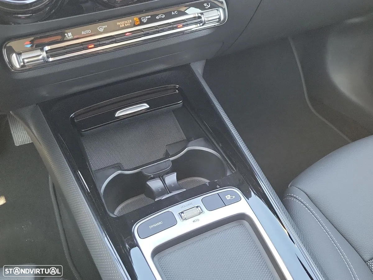 Mercedes-Benz B 180 d - 21