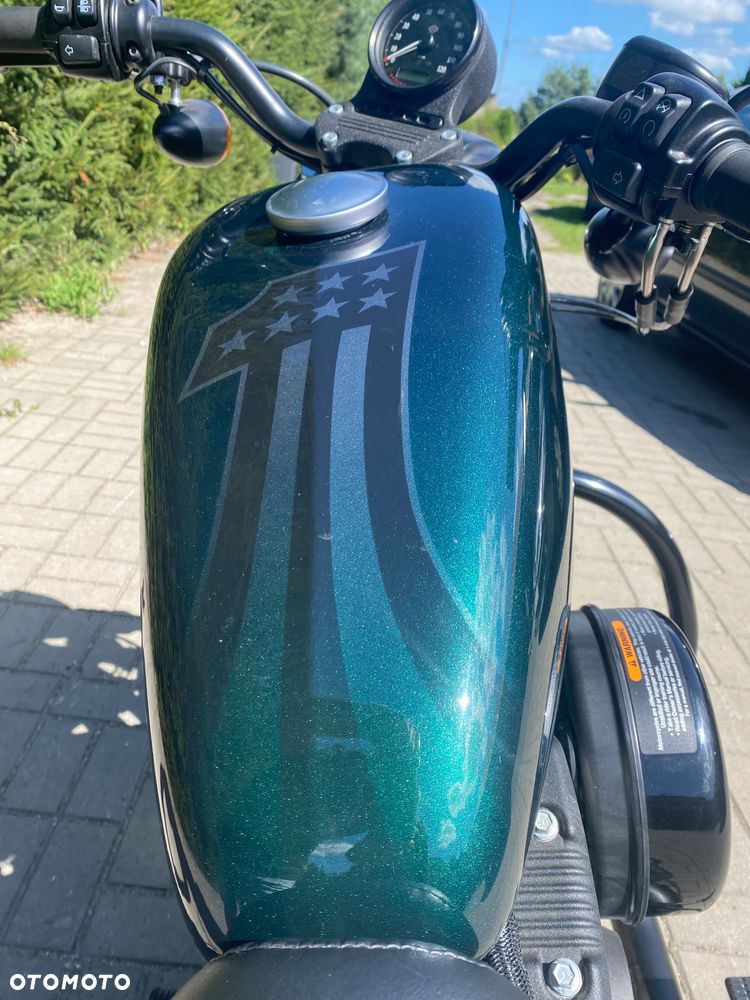 Harley-Davidson Sportster Iron 883 - 5