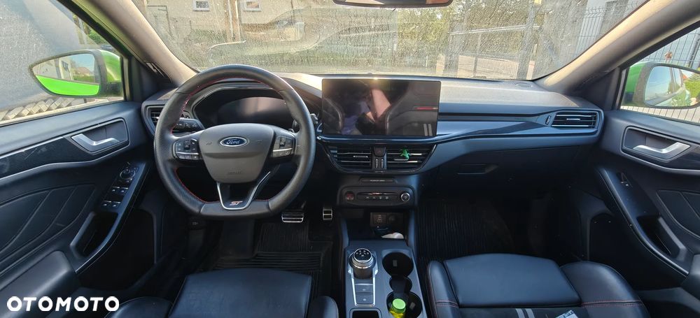 Ford Focus 2.3 EcoBoost ST X - 12