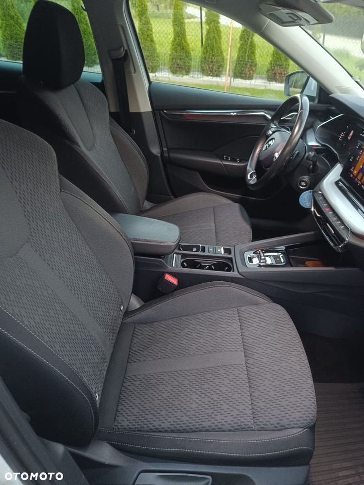 Skoda Octavia 2.0 TDI SCR Ambition DSG - 24