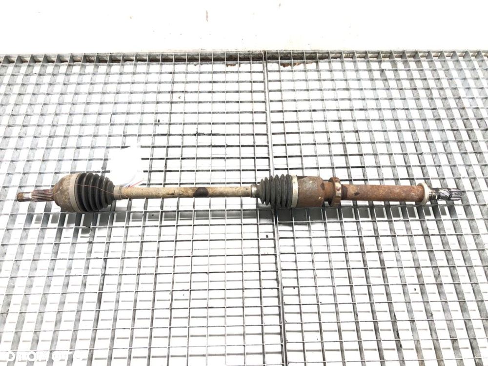 PÓŁOŚ PRAWY PRZÓD  RENAULT CLIO III (BR0/1, CR0/1) 2005 - 2014 1.2 16V (BR0R, BR1D, BR1L, CR0R) - 1