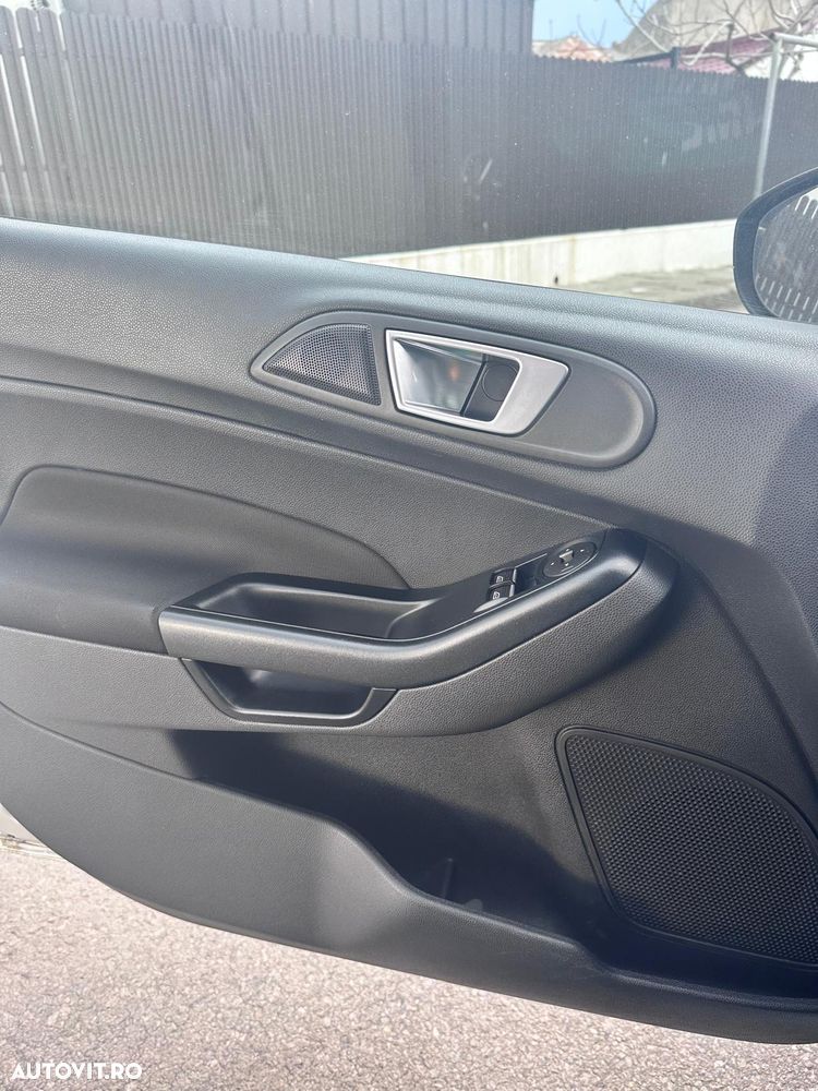 Ford Fiesta 1.5 TDCi Titanium - 12