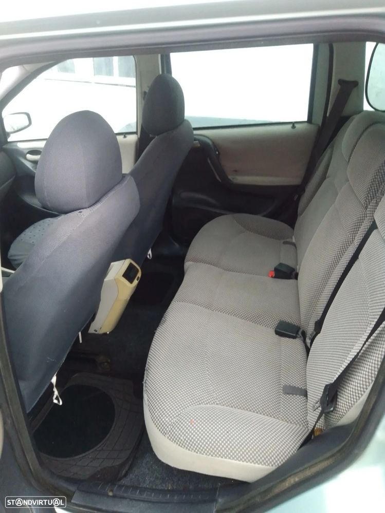 Fiat Stilo 1.9 JTD Dynamic - 8