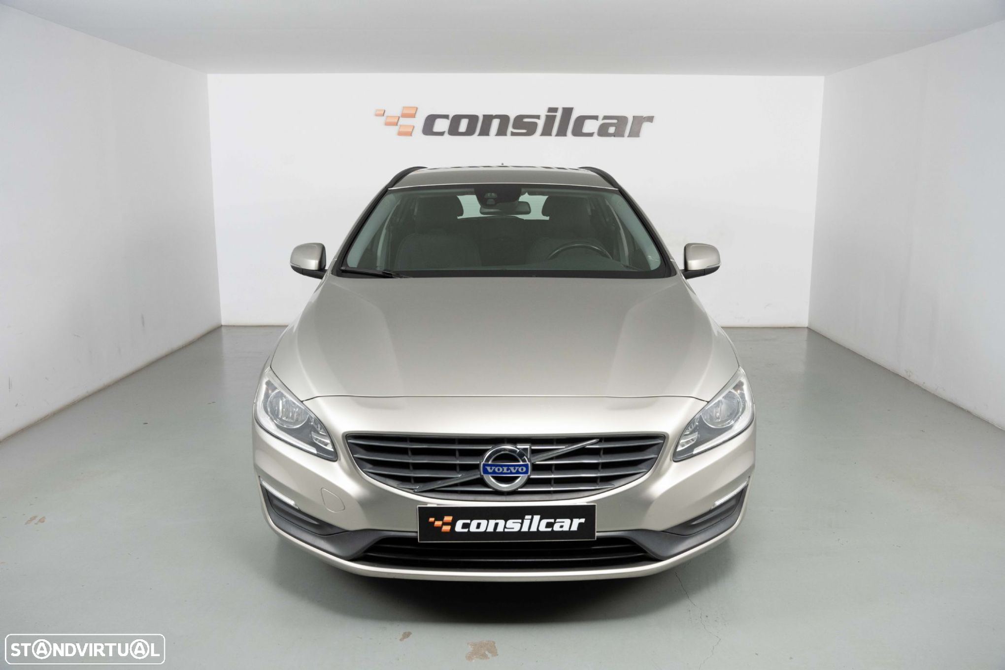 Volvo V60 2.0 D4 Kinetic - 2