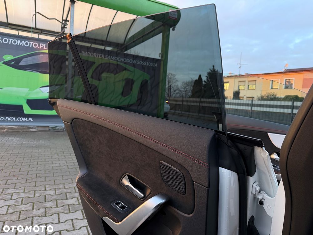 Mercedes-Benz CLA 200 7G-DCT AMG Line - 28