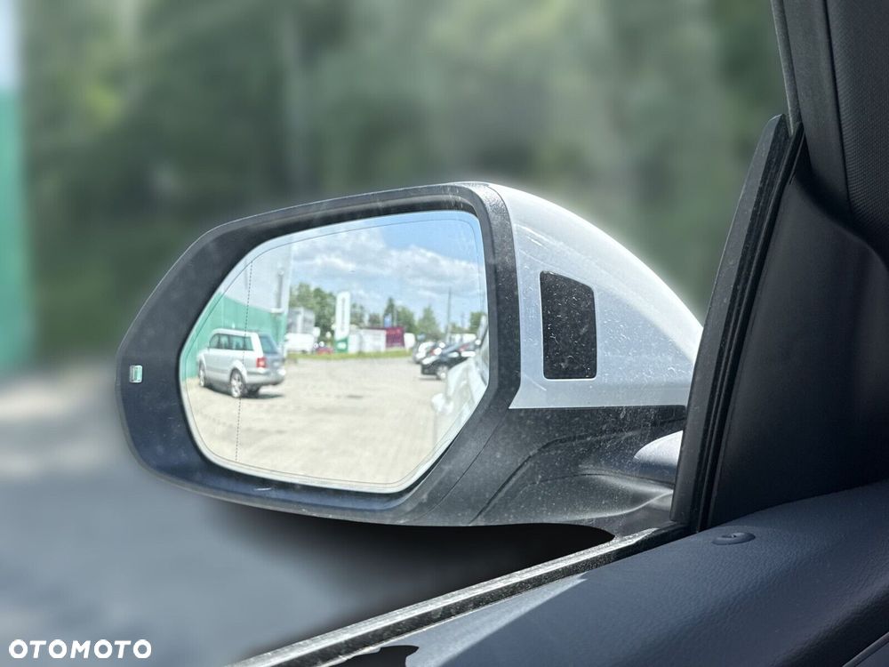 Audi Q8 - 21