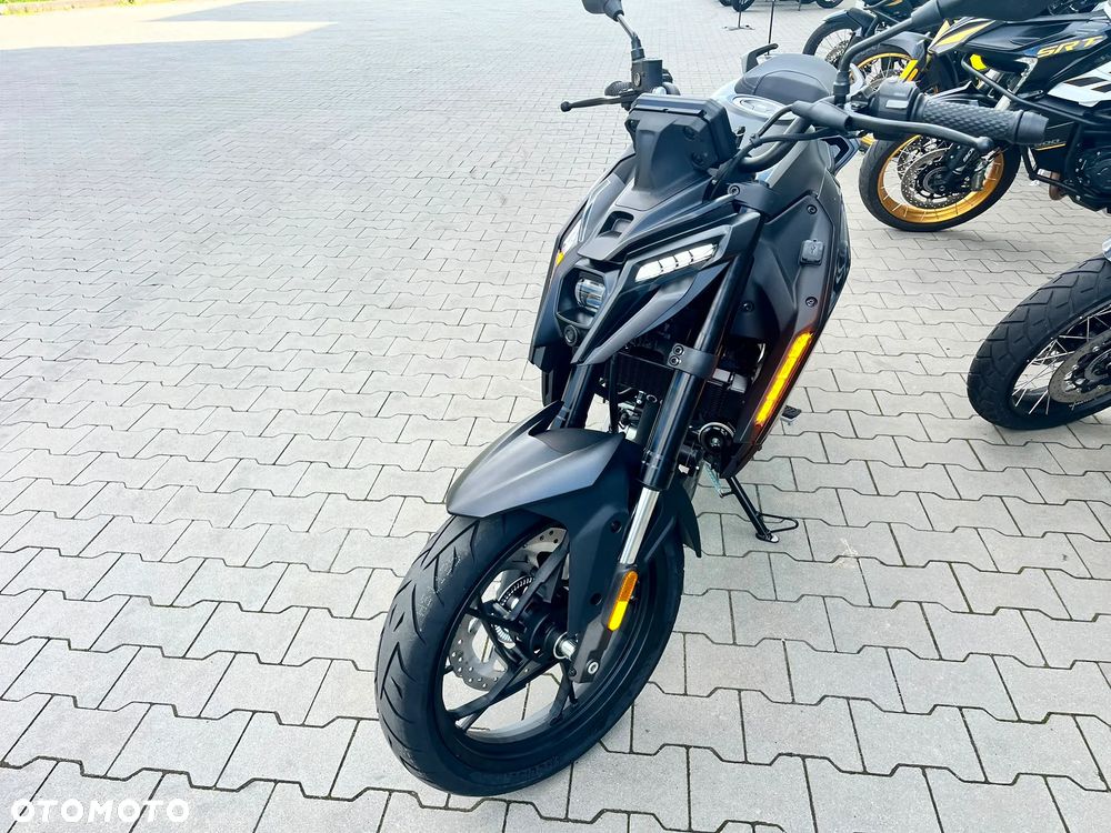 VOGE R125S - 10