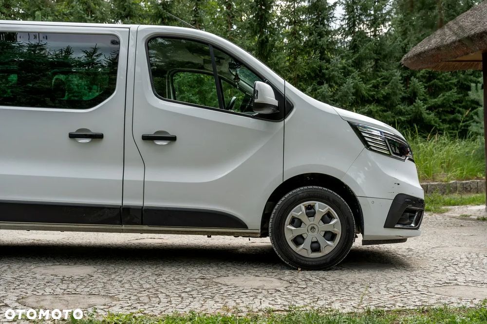 Renault Trafic Grand 2.0 dCi - 16