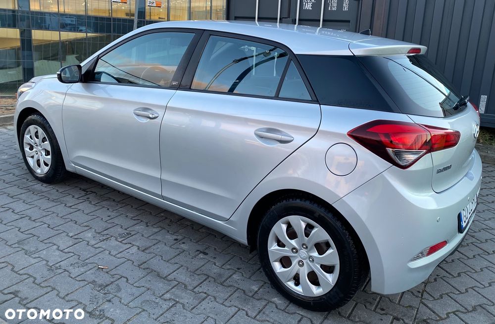 Hyundai i20 1.2 GO - 6