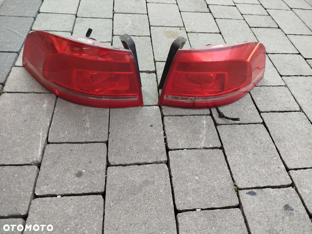 VW Passat B7 lampa tylna lewa