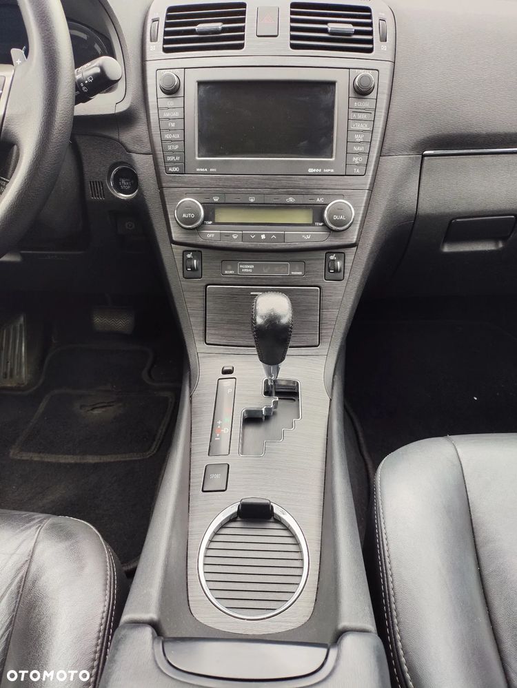 Toyota Avensis 2.0 Premium EU5 MS - 7