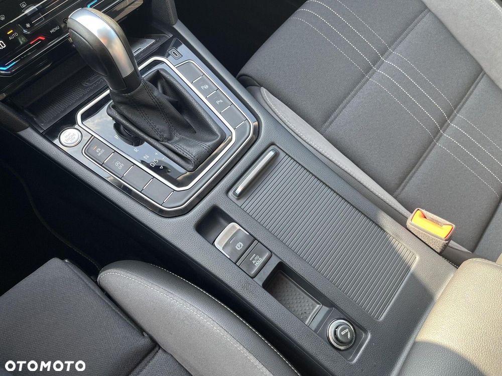 Volkswagen Passat 2.0 TDI 4Mot Elegance DSG - 20