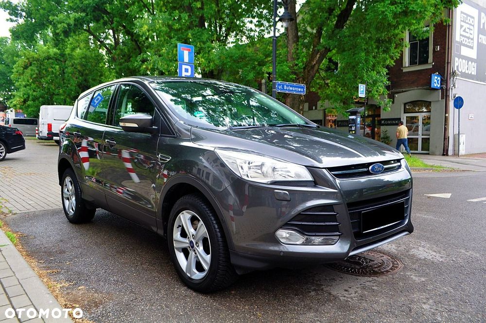 Ford Kuga - 2