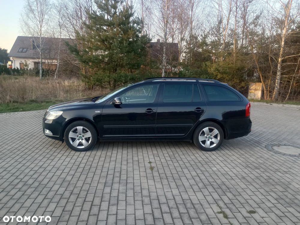 Skoda Octavia 1.8 TSI Family Plus - 6