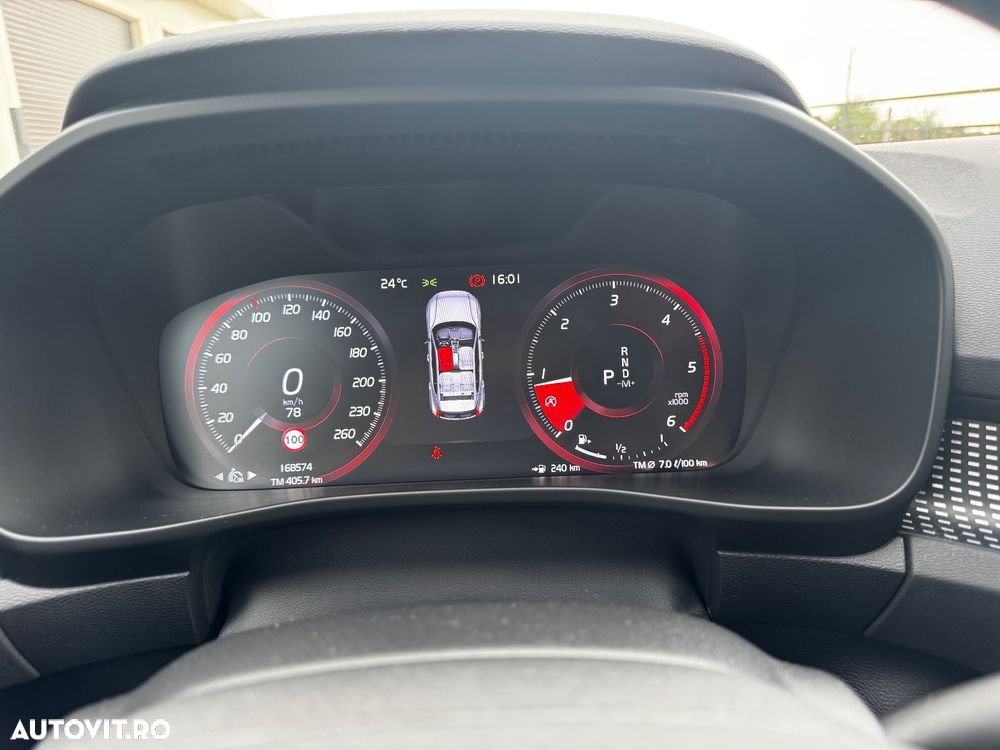 Volvo XC 40 - 20
