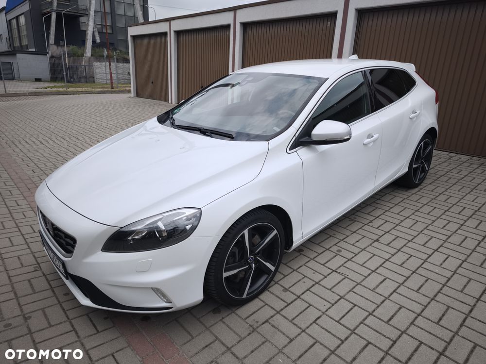 Volvo V40 D4 RDesign - 2