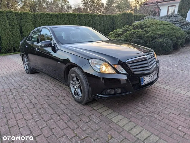 Mercedes-Benz Klasa E 200 CGI BlueEFFICIENCY Automatik - 10