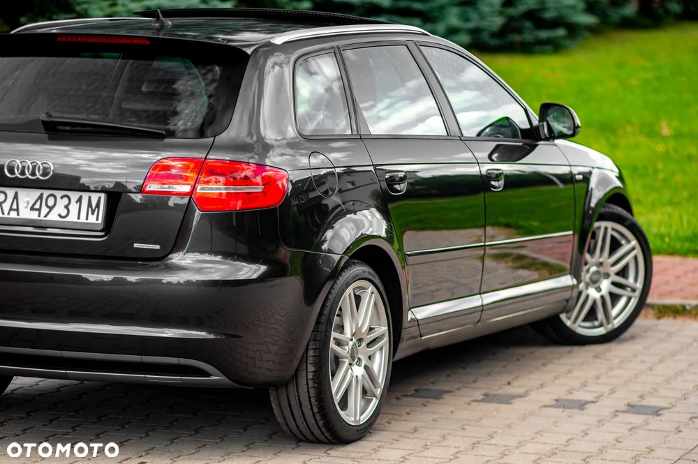 Audi A3 Sportback 2.0 TDI DPF quattro S line Sportpaket (plus) - 11