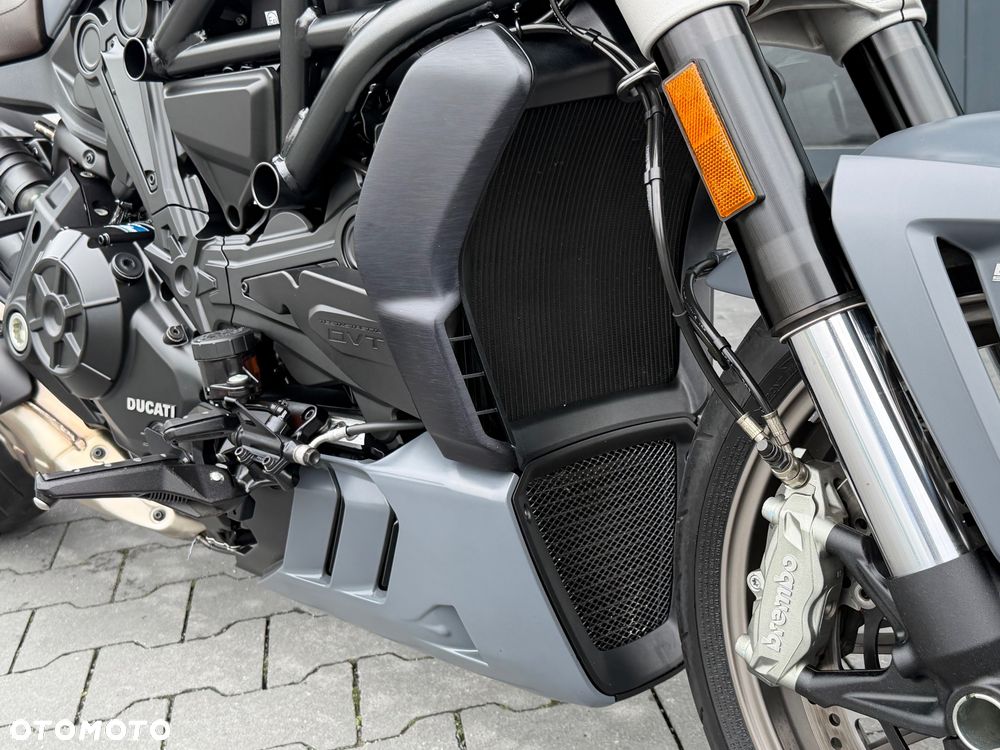 Ducati Diavel - 16