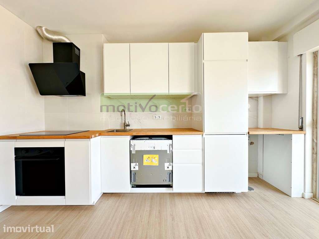 Magnífico T3 Totalmente Remodelado no Casal de São Brás, com Varand... - Grande imagem: 3/20
