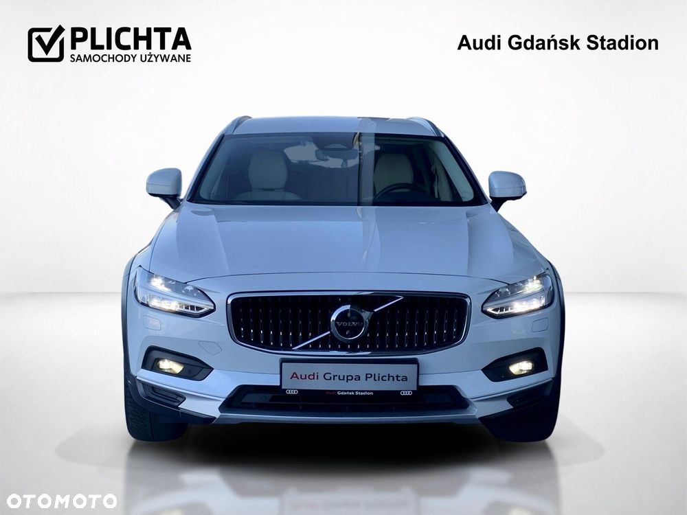 Volvo V90 Cross Country - 8