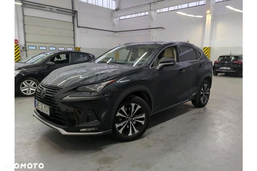 Lexus NX - 1