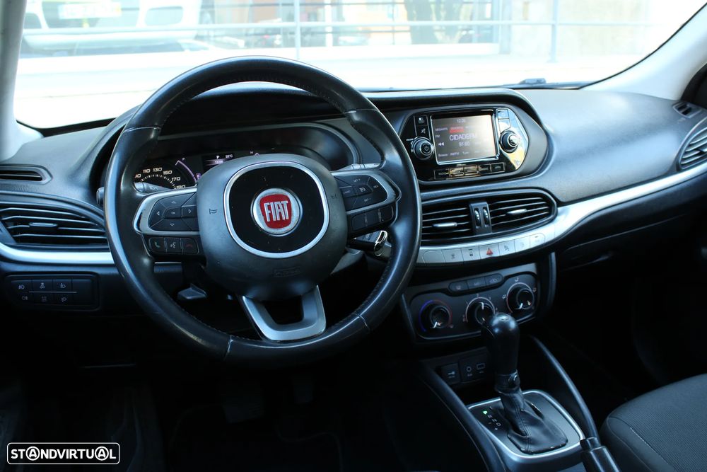 Fiat Tipo Station Wagon 1.6 M-Jet Lounge Tech DCT - 4