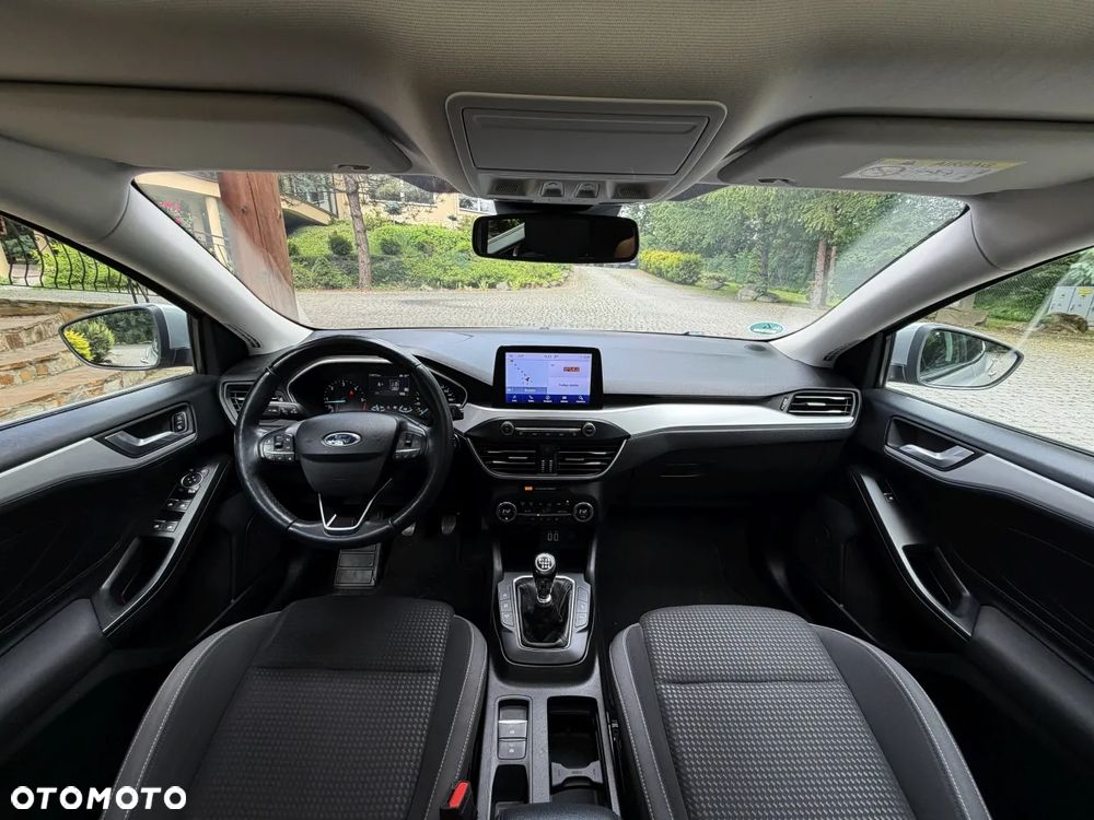 Ford Focus 1.5 EcoBlue Start-Stopp-System TITANIUM DESIGN - 18