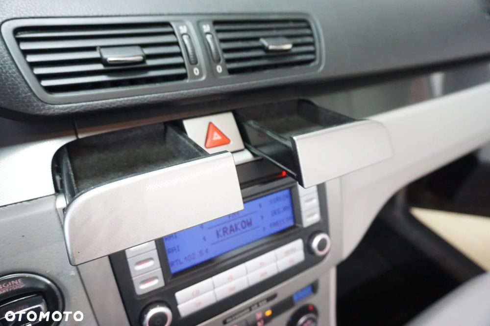 Volkswagen Passat 2.0 TDI Comfortline - 33