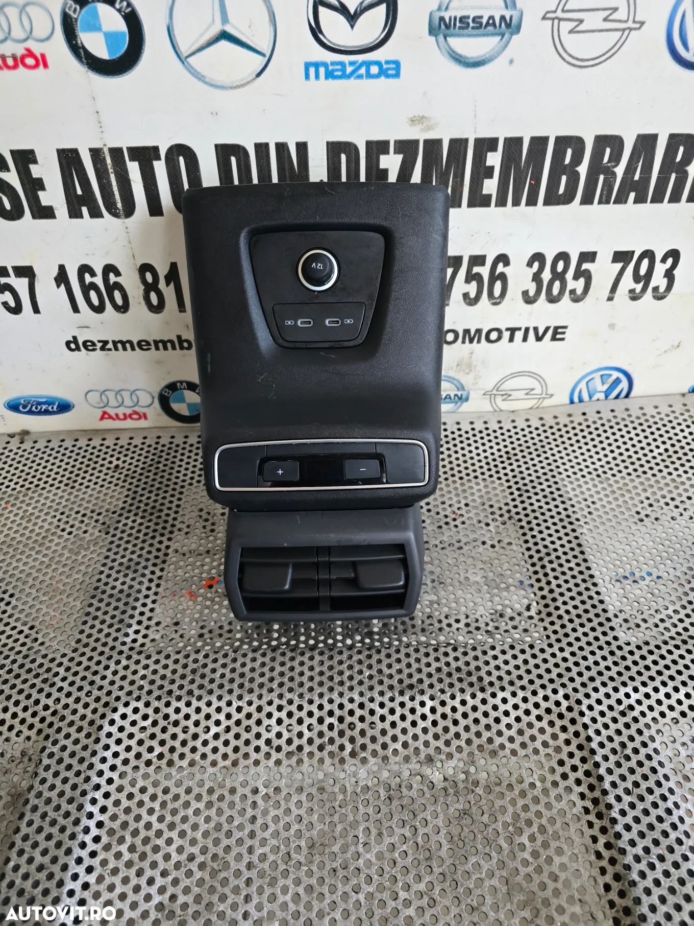 Grile Ventilatie Spate Modul Auxiliar Audi Q4 E-Tron 2021-2025 - 1